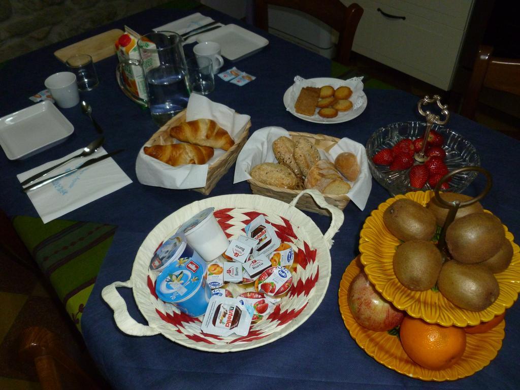 B&B Antica Corte Omegna Buitenkant foto